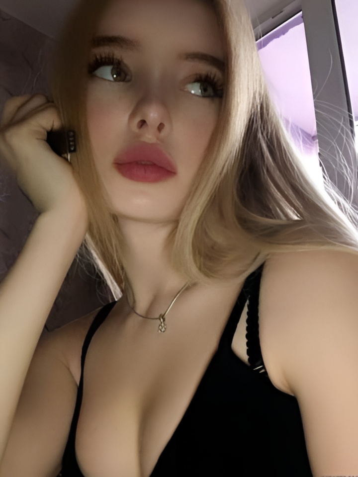 Индивидуалка Адель, доступна для личного знакомства от 2000 руб