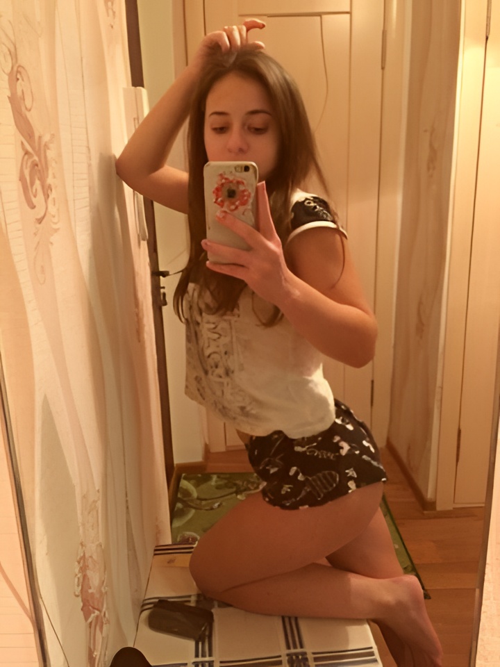 Риана привлекальеная девушка из Белореченск цена от 3000 руб