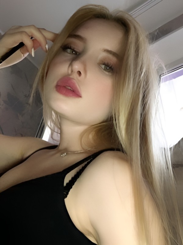 Адель привлекательная девушка из Белореченск цена от 2000 руб