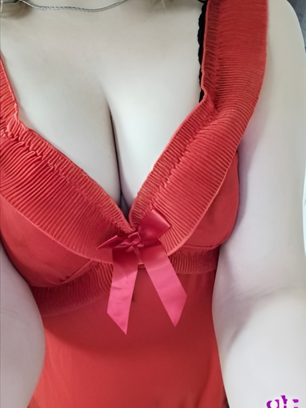 Елена привлекательная девушка из Белореченск цена от 3000 руб