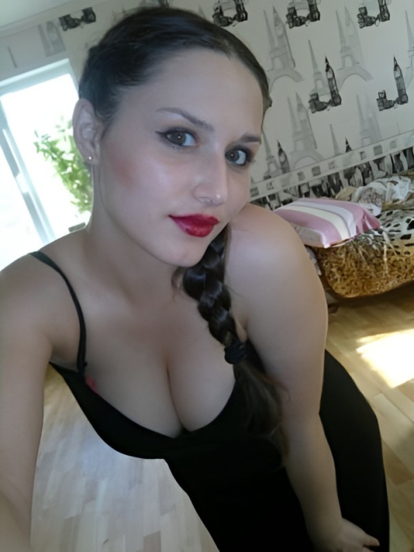 Стелла привлекательная девушка из Белореченск цена от 2500 руб