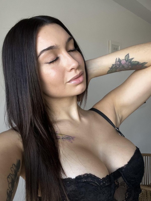 Серафима привлекательная девушка из Белореченск цена от 7000 руб